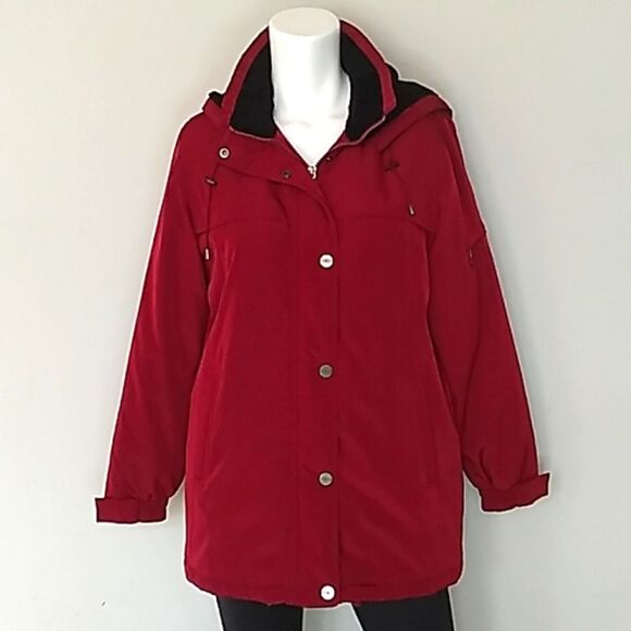 Canvas A Gallery Company Red Faux Fur Trim Winter Coat. - Picture 1 of 16
